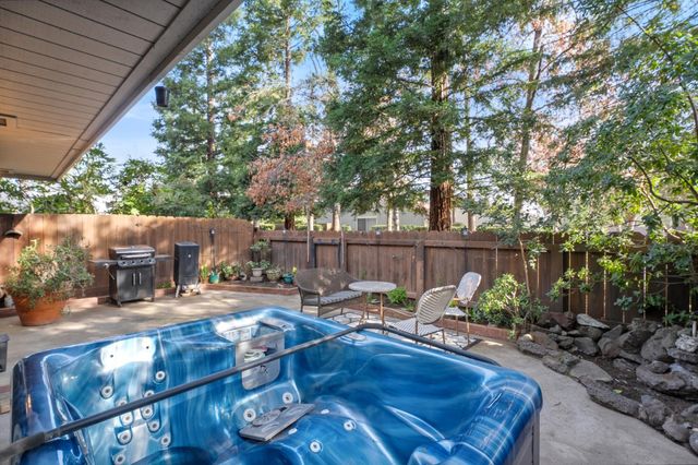 6820 Susanna Ct, Citrus Heights, CA 95621