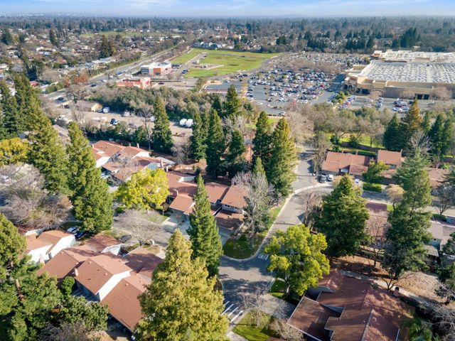 6820 Susanna Ct, Citrus Heights, CA 95621