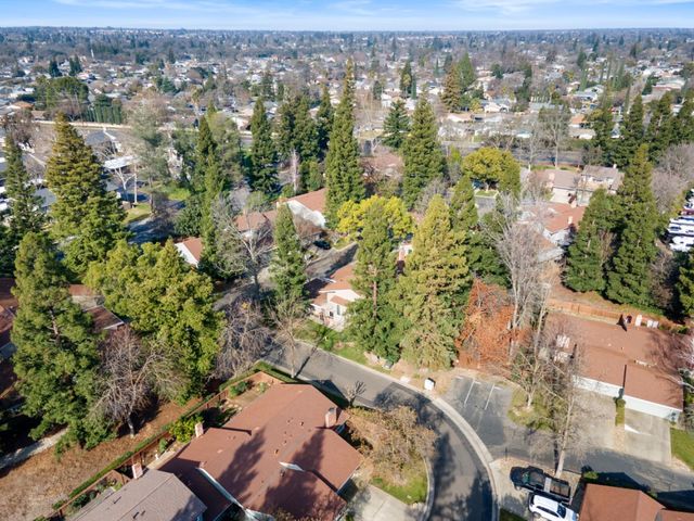 6820 Susanna Ct, Citrus Heights, CA 95621