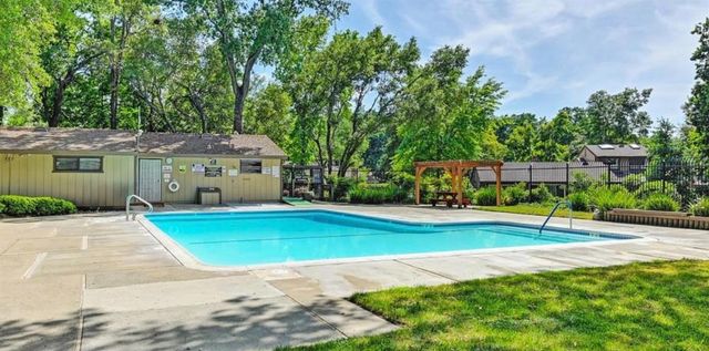 6820 Susanna Ct, Citrus Heights, CA 95621