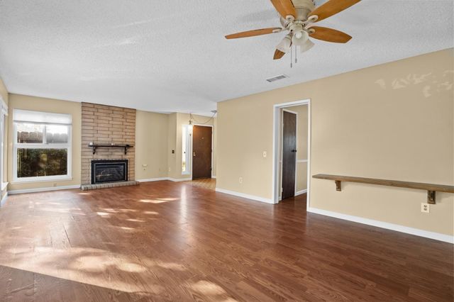 6820 Susanna Ct, Citrus Heights, CA 95621