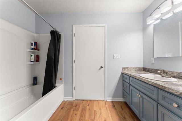 204 Larry Street, Iowa, LA 70647