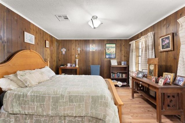 204 Larry Street, Iowa, LA 70647