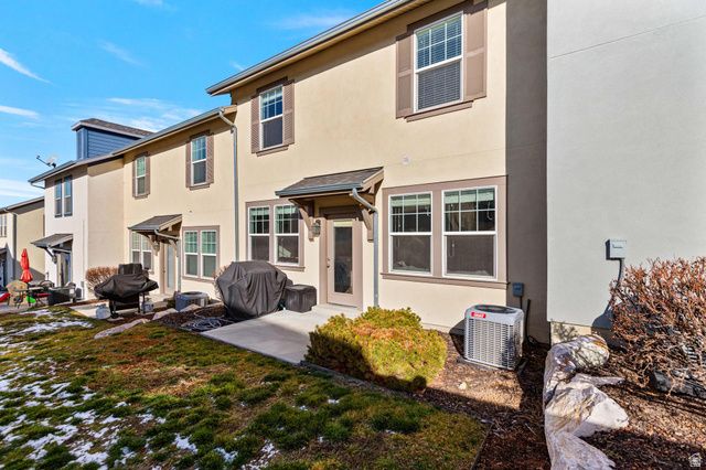 1540 E PRIMROSE LN, Layton, UT 84040