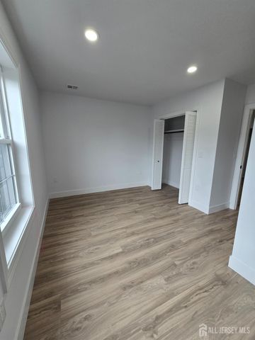 15 Chestnut Avenue, Irvington, NJ 07111