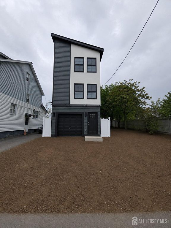 15 Chestnut Avenue, Irvington, NJ 07111