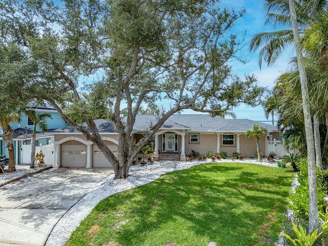 1826 VENETIAN POINT DRIVE, Clearwater, FL 33755