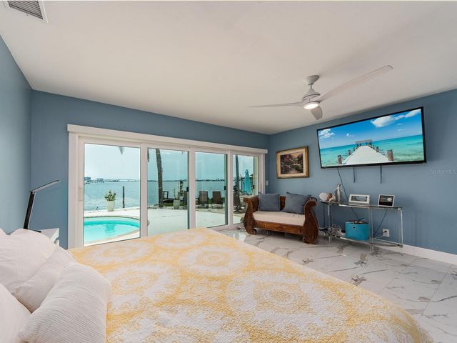1826 VENETIAN POINT DRIVE, Clearwater, FL 33755