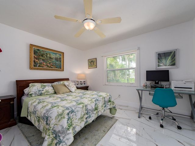 1826 VENETIAN POINT DRIVE, Clearwater, FL 33755