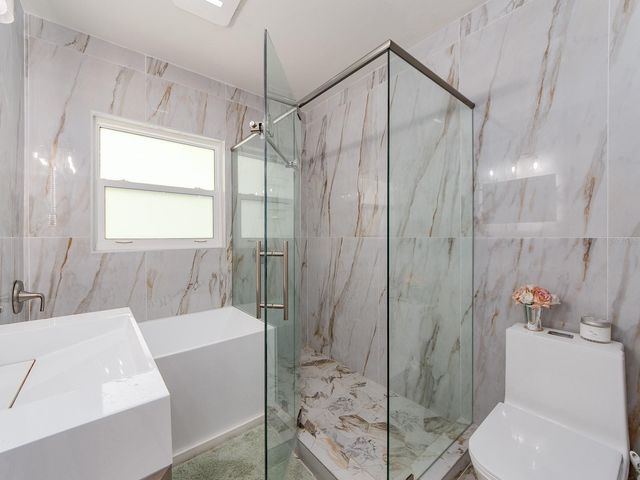 1826 VENETIAN POINT DRIVE, Clearwater, FL 33755
