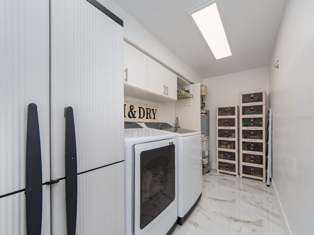 1826 VENETIAN POINT DRIVE, Clearwater, FL 33755