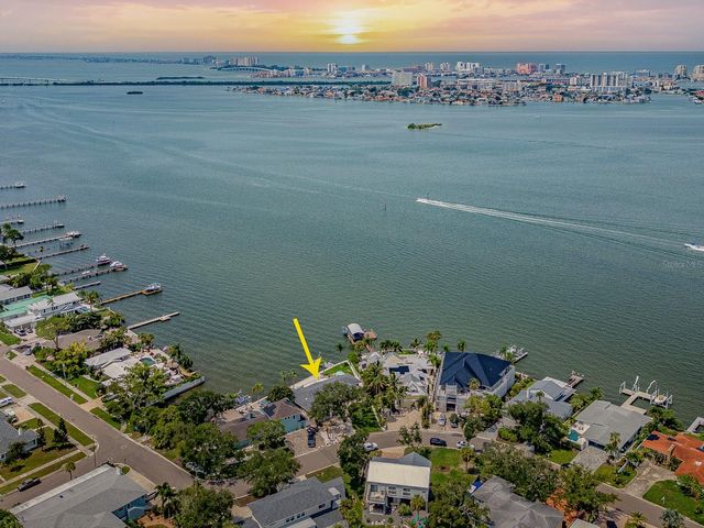 1826 VENETIAN POINT DRIVE, Clearwater, FL 33755