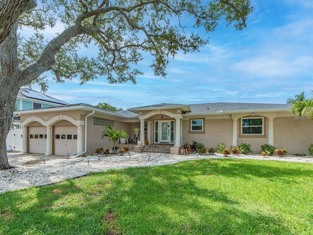 1826 VENETIAN POINT DRIVE, Clearwater, FL 33755