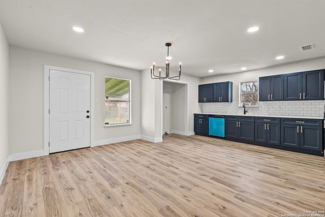 2018 E DREXEL AVE, San Antonio, TX 78210