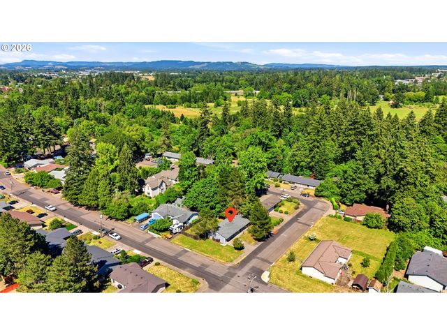 815 Se NAOMI Way, Mc Minnville, OR 97128