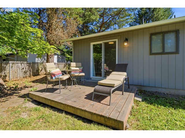815 Se NAOMI Way, Mc Minnville, OR 97128