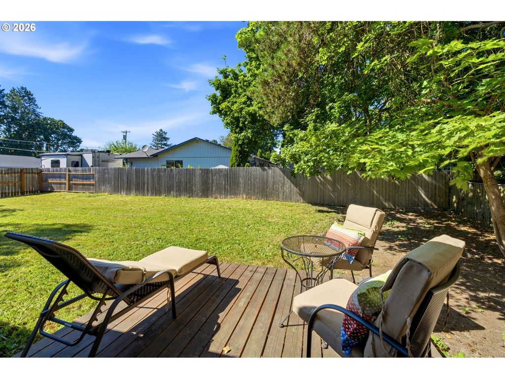 Image 31 of property listing at 815 Se NAOMI Way, Mc Minnville, OR 97128