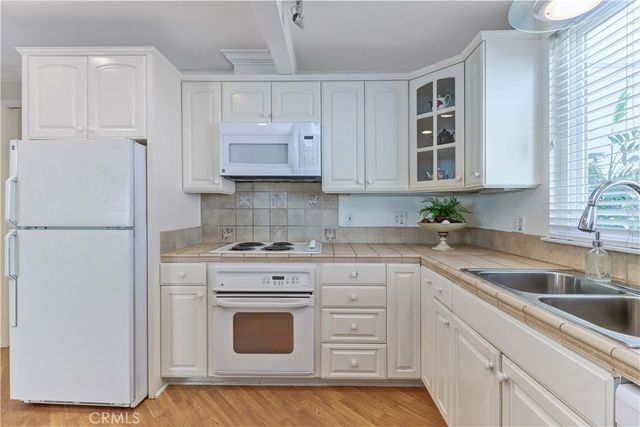 218 Avenida Majorca D, Laguna Woods, CA 92637