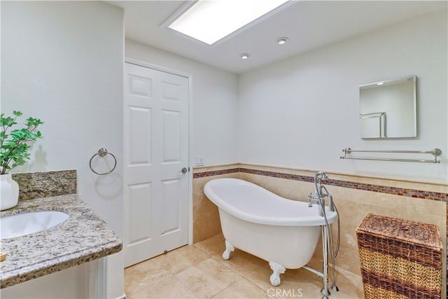 218 Avenida Majorca D, Laguna Woods, CA 92637