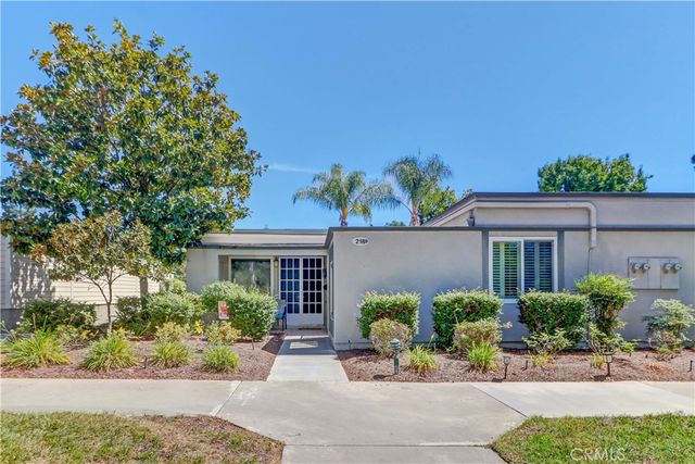 218 Avenida Majorca D, Laguna Woods, CA 92637