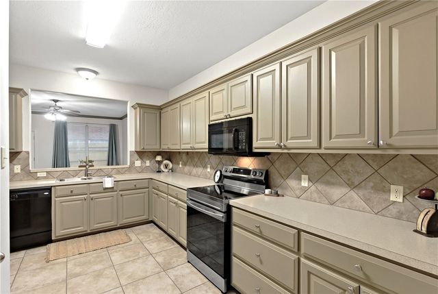 1612 Fable Lane, College Station, TX 77845