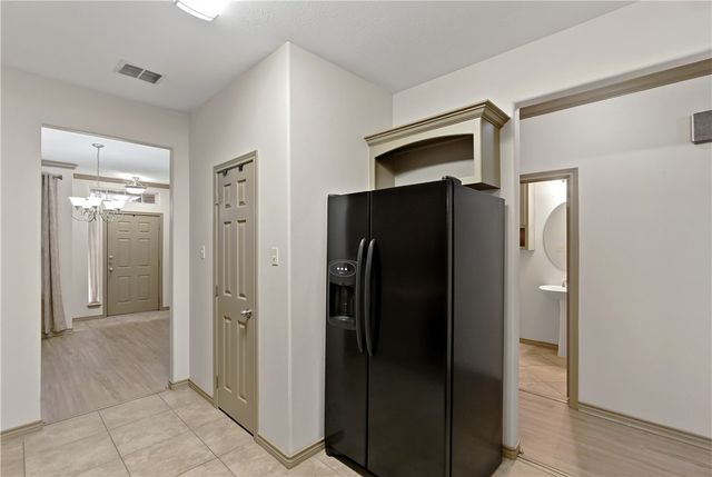 1612 Fable Lane, College Station, TX 77845