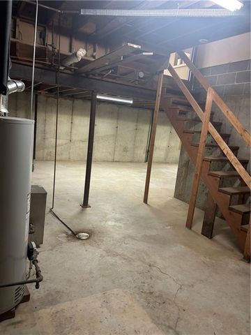 4214 W Haverill Street, St Joseph, MO 64506