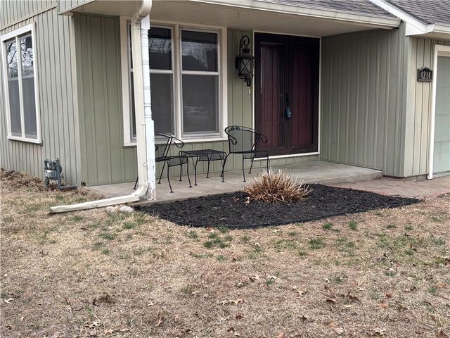 4214 W Haverill Street, St Joseph, MO 64506