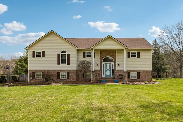 97 Oak Valley Dr, Spring Hill, TN 37174