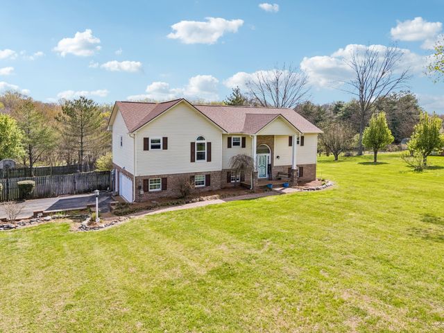 97 Oak Valley Dr, Spring Hill, TN 37174