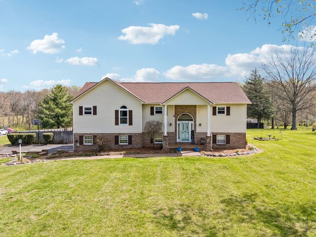 97 Oak Valley Dr, Spring Hill, TN 37174