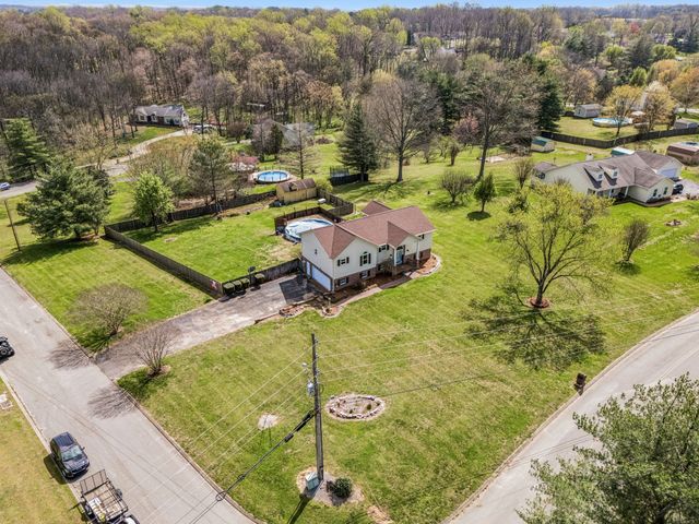 97 Oak Valley Dr, Spring Hill, TN 37174