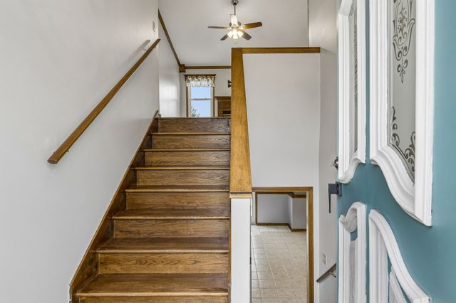 97 Oak Valley Dr, Spring Hill, TN 37174