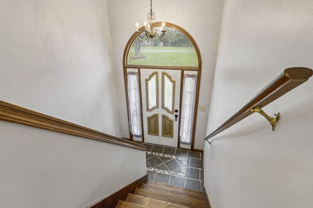 97 Oak Valley Dr, Spring Hill, TN 37174