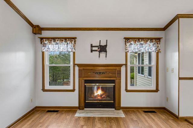 97 Oak Valley Dr, Spring Hill, TN 37174