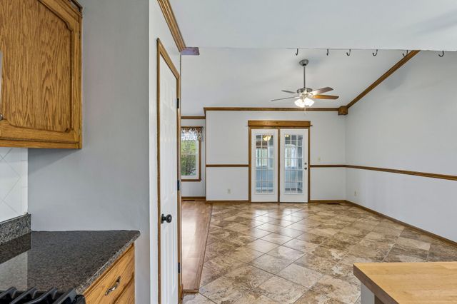 97 Oak Valley Dr, Spring Hill, TN 37174