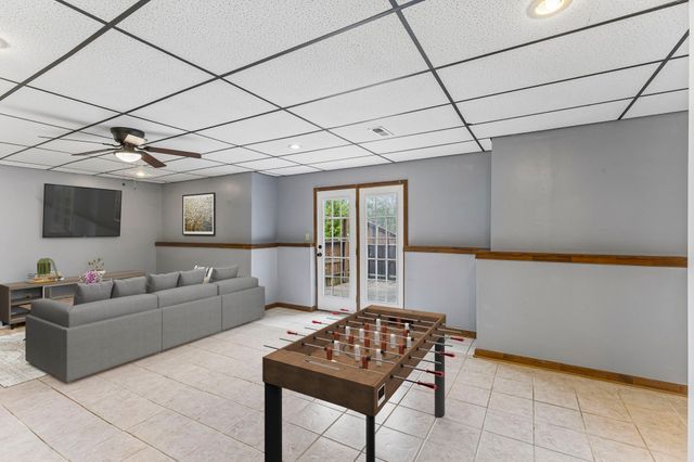 97 Oak Valley Dr, Spring Hill, TN 37174