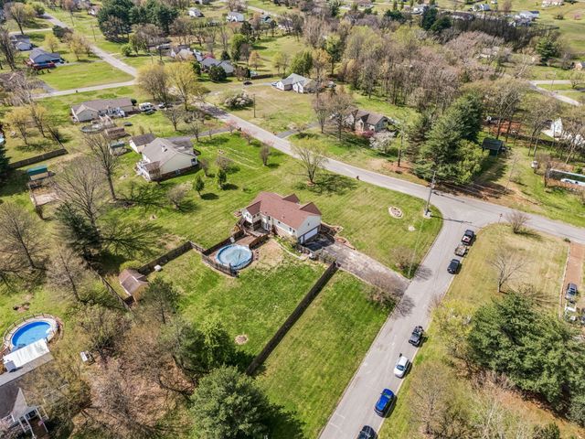 97 Oak Valley Dr, Spring Hill, TN 37174