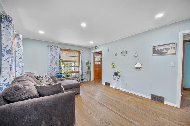 1842 Northwestern Avenue, Madison, WI 53704