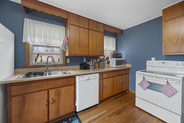 1842 Northwestern Avenue, Madison, WI 53704