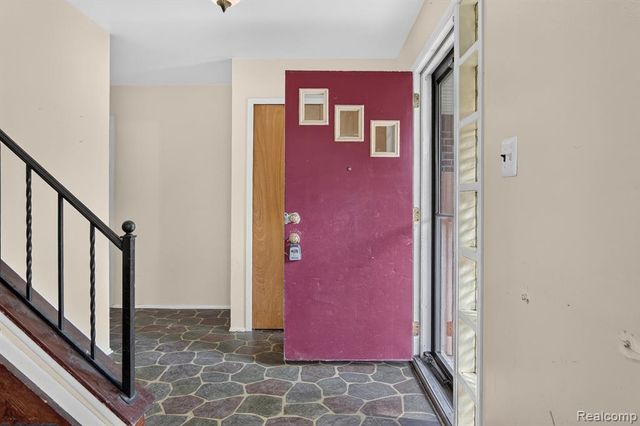 14075 Merriman Road, Livonia, MI 48154