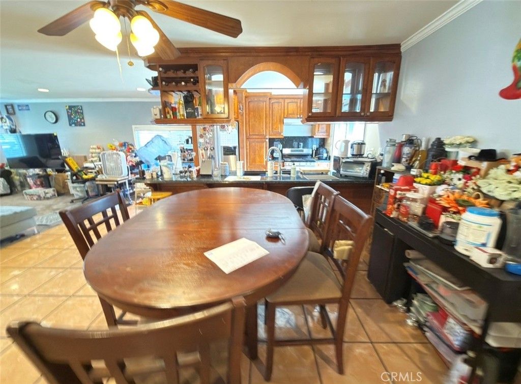 Image 10 of property listing at 1662 Virginia, Colton, CA 92324