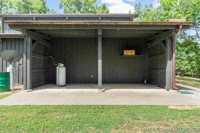 68243 S 220 Road, Wagoner, OK 74467