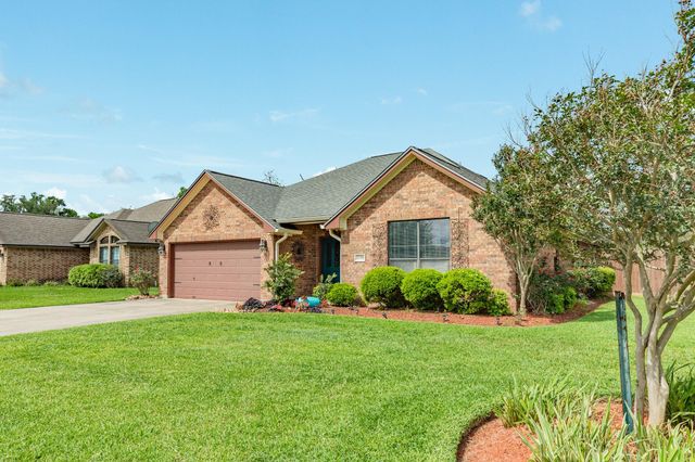 1038 Cardinal Drive, Richwood, TX 77566