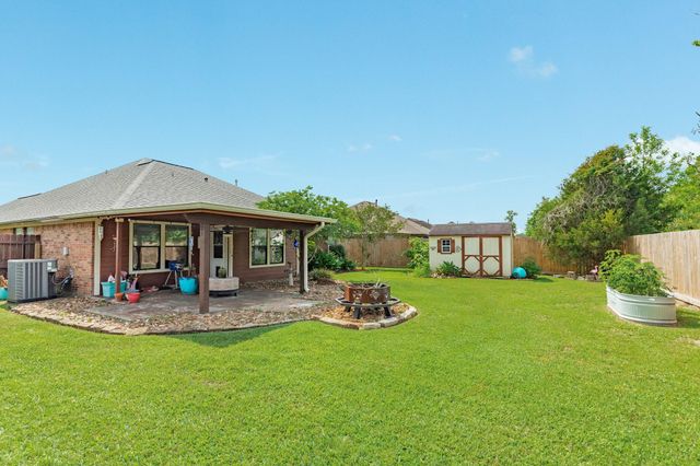 1038 Cardinal Drive, Richwood, TX 77566