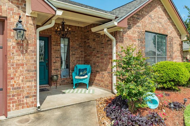 1038 Cardinal Drive, Richwood, TX 77566