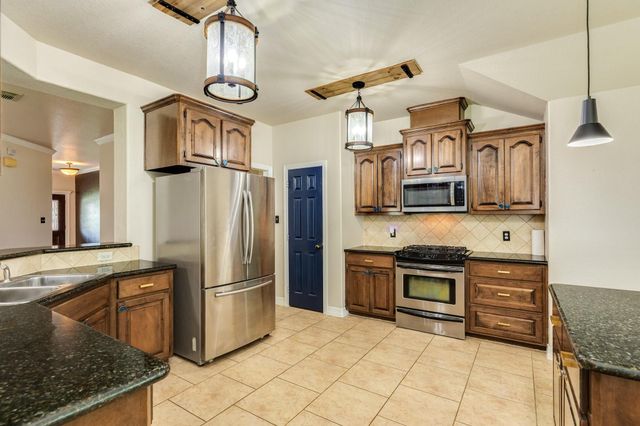 1038 Cardinal Drive, Richwood, TX 77566