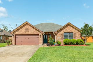 1038 Cardinal Drive, Richwood, TX 77566
