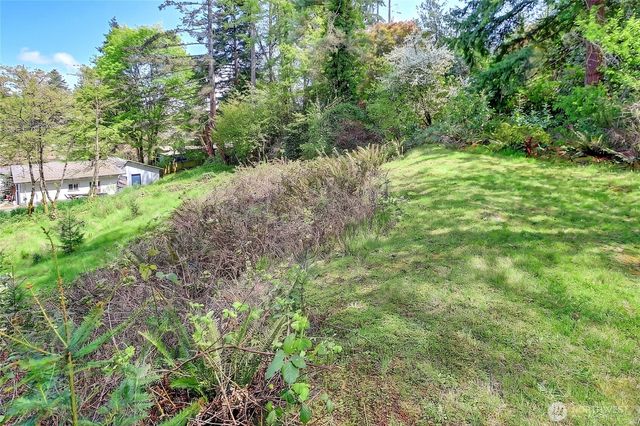 17810 Olympic View Drive, Edmonds, WA 98026