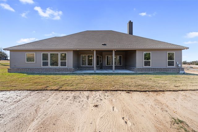 140 Oak Grove Way, Springtown, TX 76082